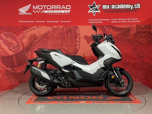 HONDA ADV 350 Neufahrzeug in weiss, 330 ccm kaufen — bei Honda Motorrad Zürich in Volketswil