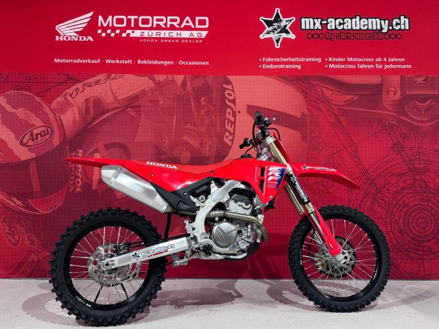 HONDA CRF250R Neufahrzeug in rot, 249 ccm kaufen — bei Honda Motorrad Zürich in Volketswil