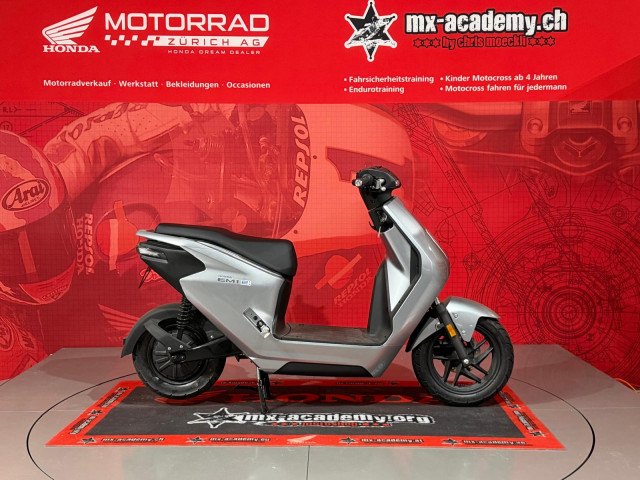 Honda EM1e E-Roller, Neufahrzeug