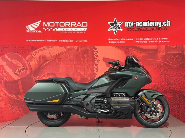 HONDA GL 1800 Gold Wing B DCT Neufahrzeug in grün, 1833 ccm kaufen — bei Honda Motorrad Zürich in Volketswil