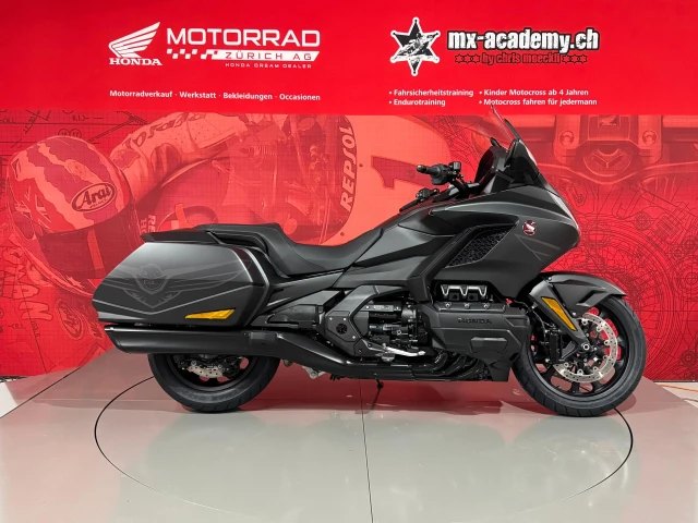 Honda GL1800 Goldwing Bagger DCT Luxus Tourer, schwarz