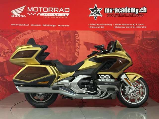Honda GL1800 Goldwing Tour DCT Sechszylinder Tourer, multicolore
