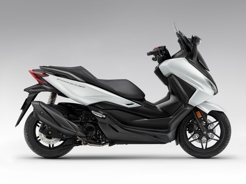 HONDA NSS 350 Forza model year 2025 – buy a scooter new at Honda Motorrad Zürich