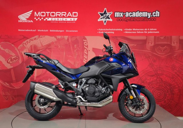 HONDA NT 1100 Neufahrzeug in blau, 1084 ccm kaufen — bei Honda Motorrad Zürich in Volketswil