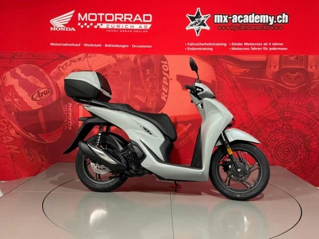 HONDA SH 125 Neufahrzeug in grau, 125 ccm kaufen — bei Honda Motorrad Zürich in Volketswil