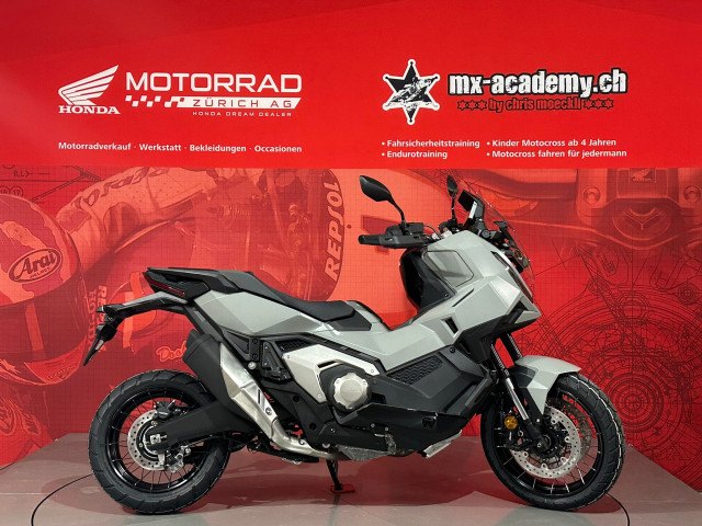 Honda XADV750 Crossover Scooter, Neufahrzeug