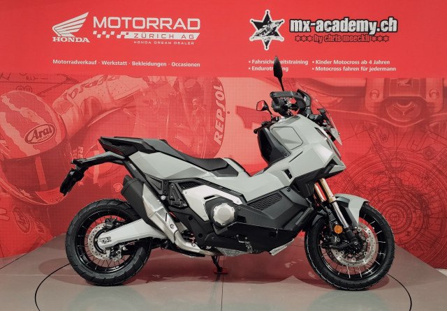 HONDA X-ADV 750 Neufahrzeug in grau, 745 ccm kaufen — bei Honda Motorrad Zürich in Volketswil