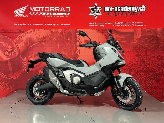 HONDA X-ADV 750 Neufahrzeug in grau, 745 ccm kaufen — bei Honda Motorrad Zürich in Volketswil
