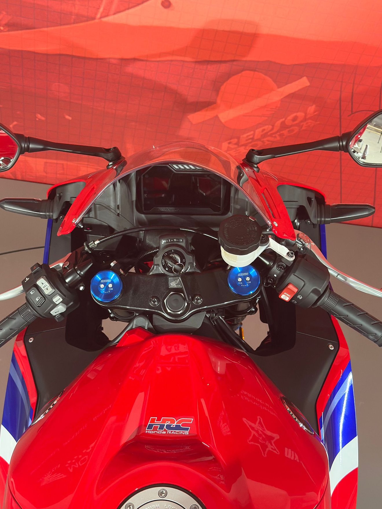 Honda CBR600RR Cockpit — TFT-Display mit 6-Achsen-IMU bei Honda Motorrad Zürich Volketswil
