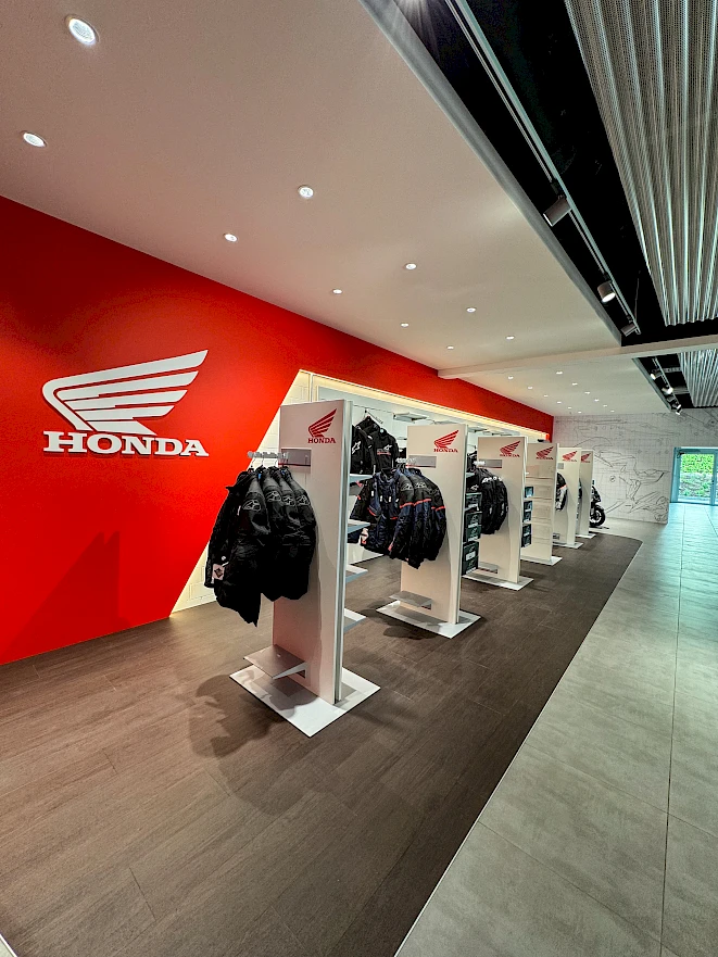 Motorcycle clothing Zurich – leather and textile jackets with CE protectors in Volketswil