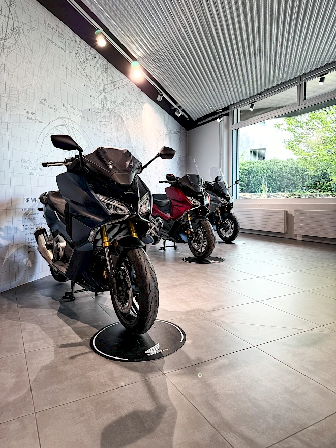 Honda Dream Dealer Switzerland – motorcycle showroom near Zurich