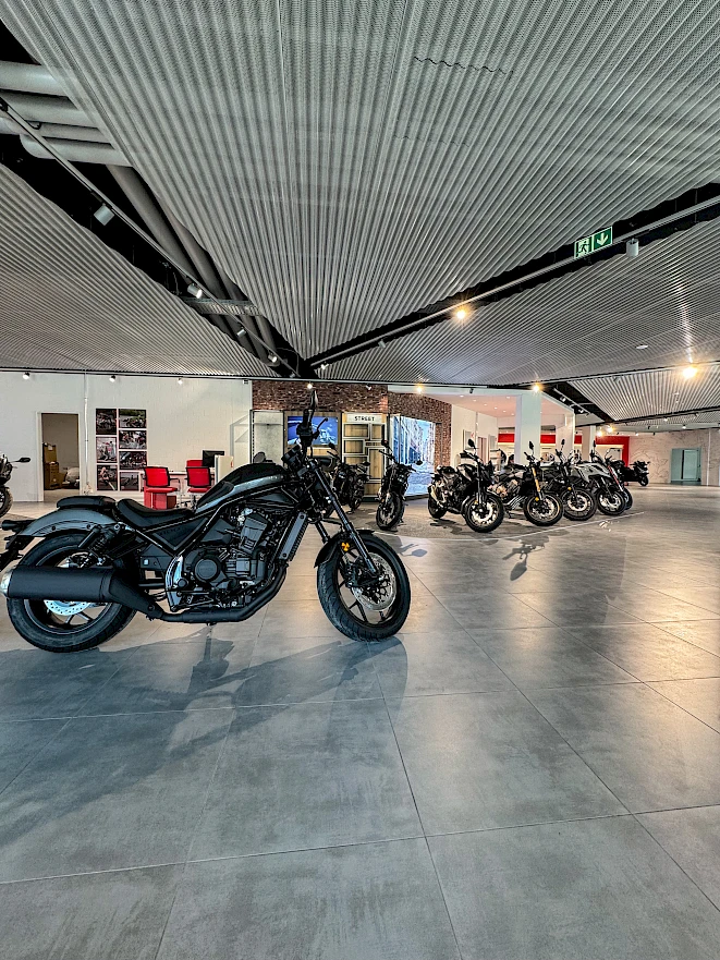 Honda motorcycle dealer Volketswil – showroom, workshop and test rides near Zurich