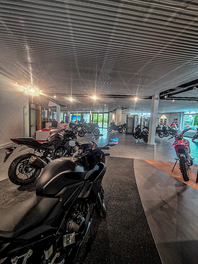 Honda motorcycle dealer Zurich – Honda models on show in Volketswil