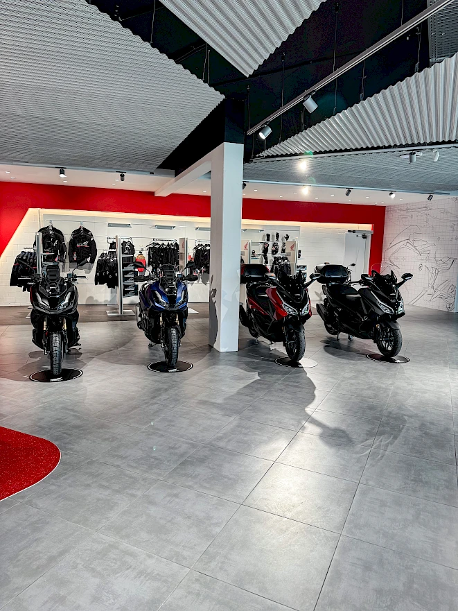 Honda motorcycles Zurich – current models at the Dream Dealer Volketswil