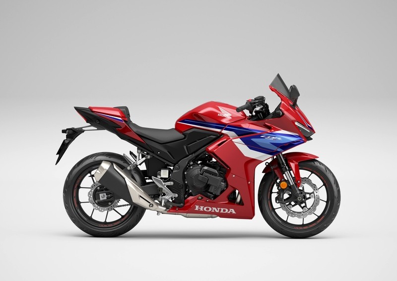 Honda CBR 500 R E-Clutch sport motorcycle with electronic clutch