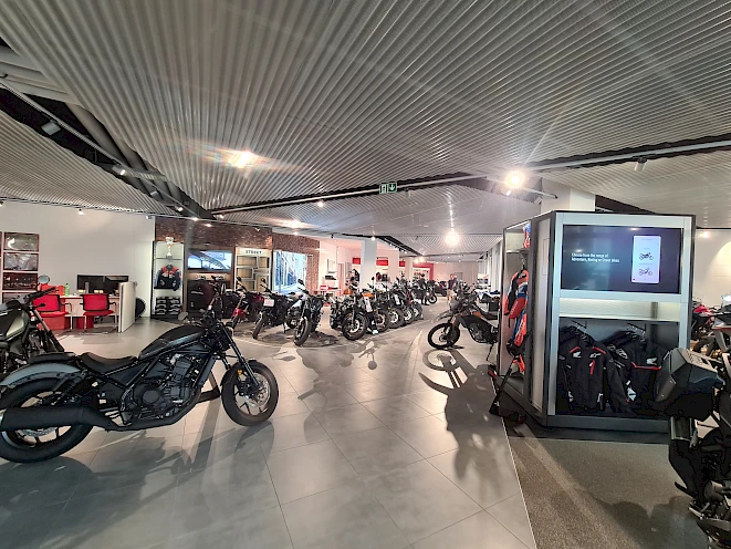 Moto shop Zurich – advice at the Honda Dream Dealer in the canton of Zurich