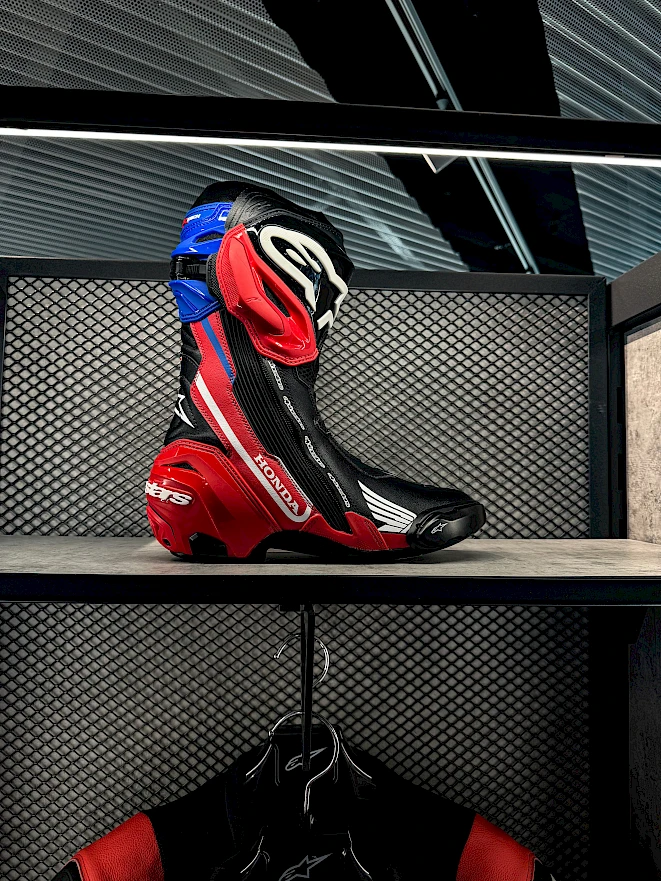 Moto shop Zurich – motorcycle clothing, helmets and protective riding gear