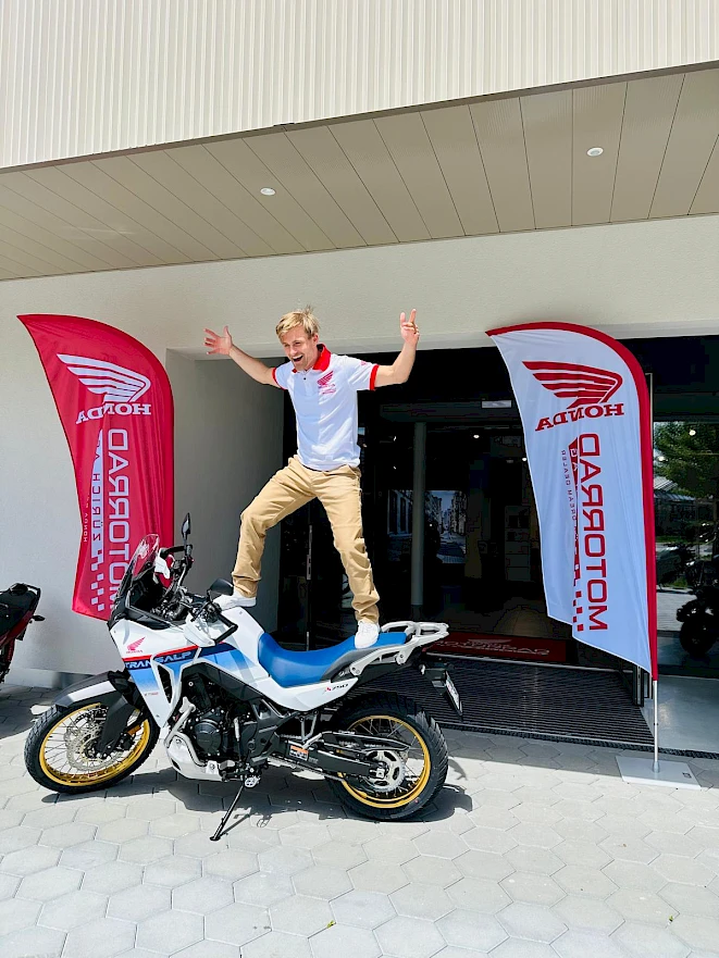 Motoshop Zurich – Honda motorcycle test ride before buying
