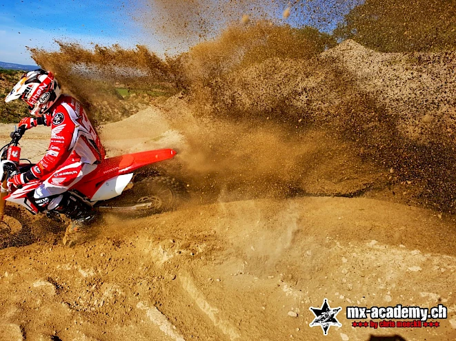 Learning motocross riding with Chris Moeckli