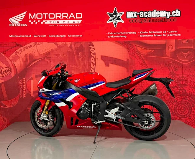 Honda CBR1000RR-R Fireblade SP in tricolour in the showroom of Honda Motorrad Zürich – category A supersport bike
