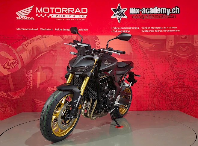 New Honda motorcycles – matt black CB1000 Hornet with gold rims in the Honda Motorrad Zürich showroom