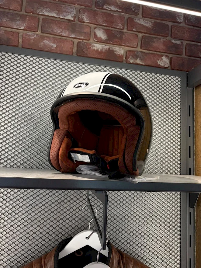 Jethelm kaufen – Retro-Motorradhelm in Schwarz-Weiss