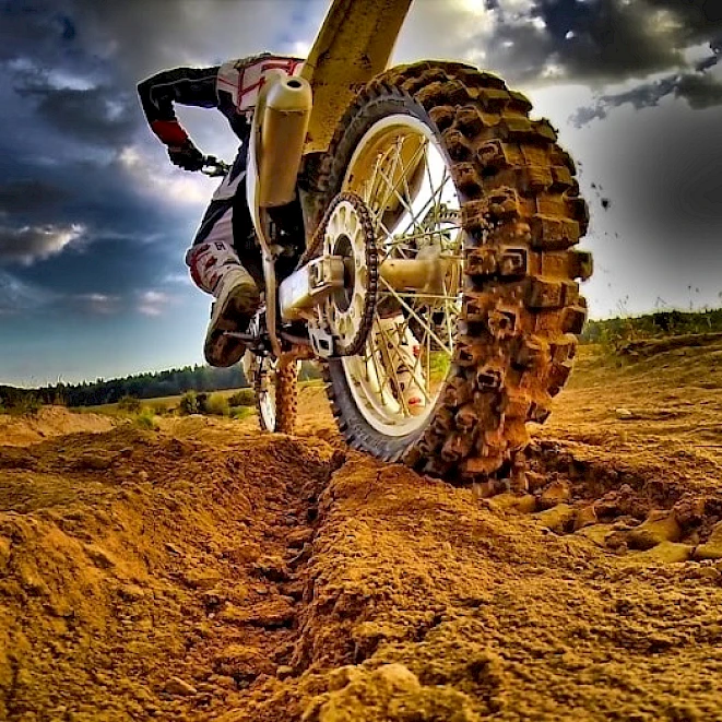 Motocross Kurs bei der MX Academy &ndash; Motocross Motorrad mieten inklusive