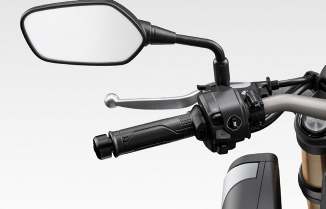 Honda CB 650 R handlebar controls with clutch lever &ndash; the E-Clutch shifts without the clutch