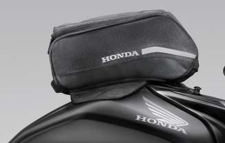 Honda CB 650 R tank bag mounted on the tank &ndash; luggage from genuine accessories