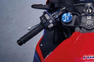 Honda CBR Fireblade Original-Zubehör – Quickshifter an der Lenkerarmatur