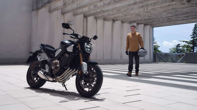 Honda street motorcycle &ndash; roadster and streetfighter models of the CB range